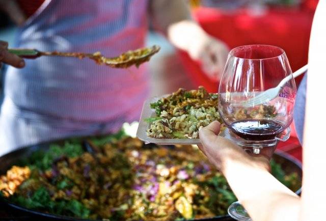 Paso Pinot and Paella Festival